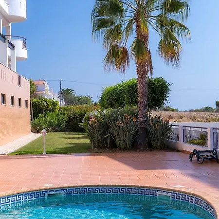 A07 - Seaview And Pool Luxury Lagos