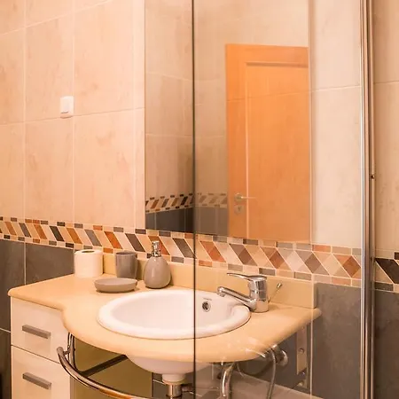 A07 - Seaview And Pool Luxury